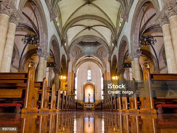 Intramuros Cattedrale Di Manila - Fotografie stock e altre immagini di Altare - Altare, Ambientazione interna, Architettura