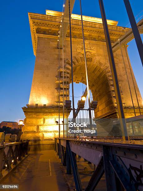 Foto de Budapeste À Noite e mais fotos de stock de Antigo - Antigo, Arquitetura, Aço