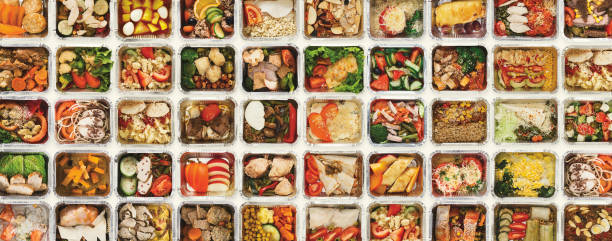 istock Set of take away food boxes at white background 931752162