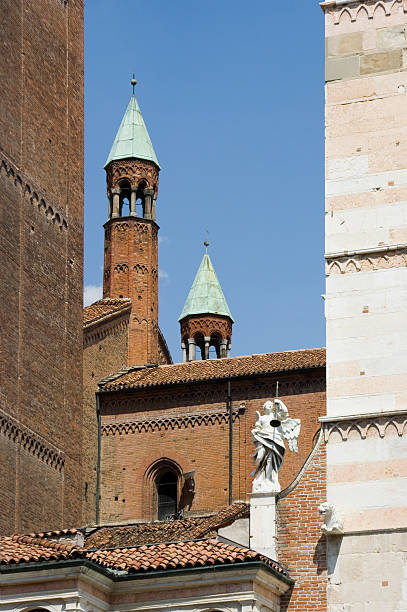 istock Cathedral of Cremona 93177674