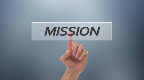 istock Businessman pushing button Booking - Mission 931801478