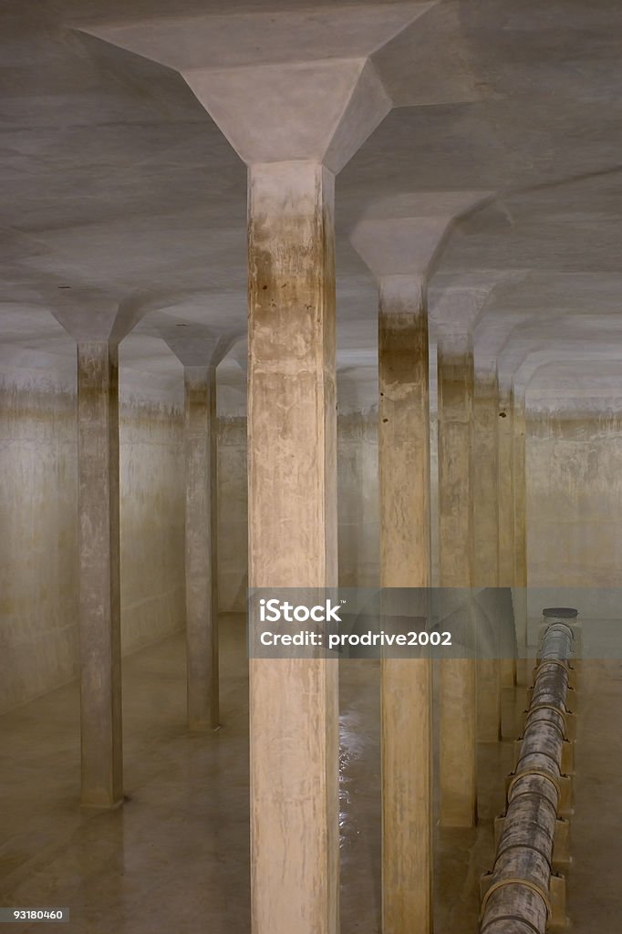 Wasser Aufbewahrungsmöglichkeit - Lizenzfrei Architektonische Säule Stock-Foto