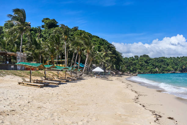 istock Ilig Iligan idyllic beach in Boracay, Philippines 931814914