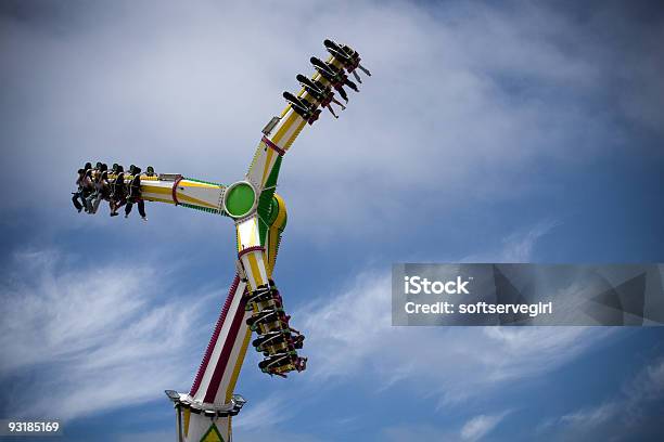 County Fair Karnawał Ride - zdjęcia stockowe i więcej obrazów Fun House - Fun House, Adolescencja, Atrakcja w wesołym miasteczku