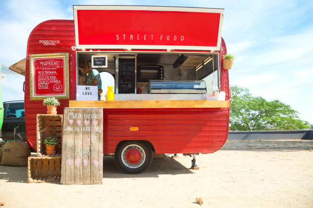 istock Red Food truck 931909448