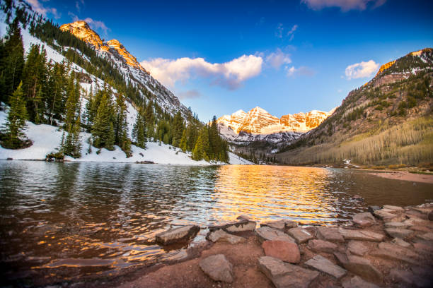 istock Sunrise near Aspen, Colorado 931947648
