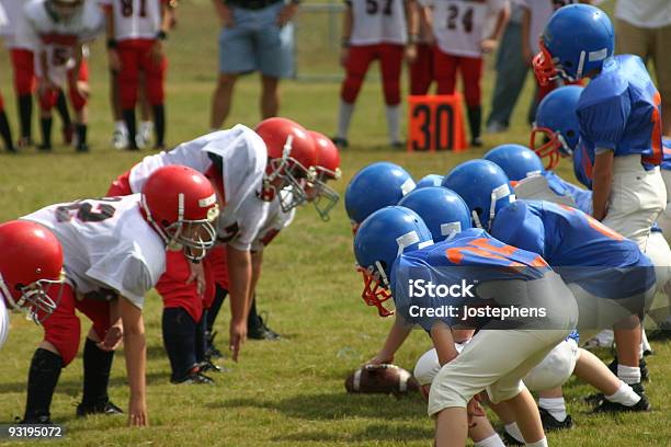 Spielen Sie Ball Auf Die Plätze Fertig Los Stockfoto und mehr Bilder von Erfolg - Erfolg, Farbbild, Football - Spielball