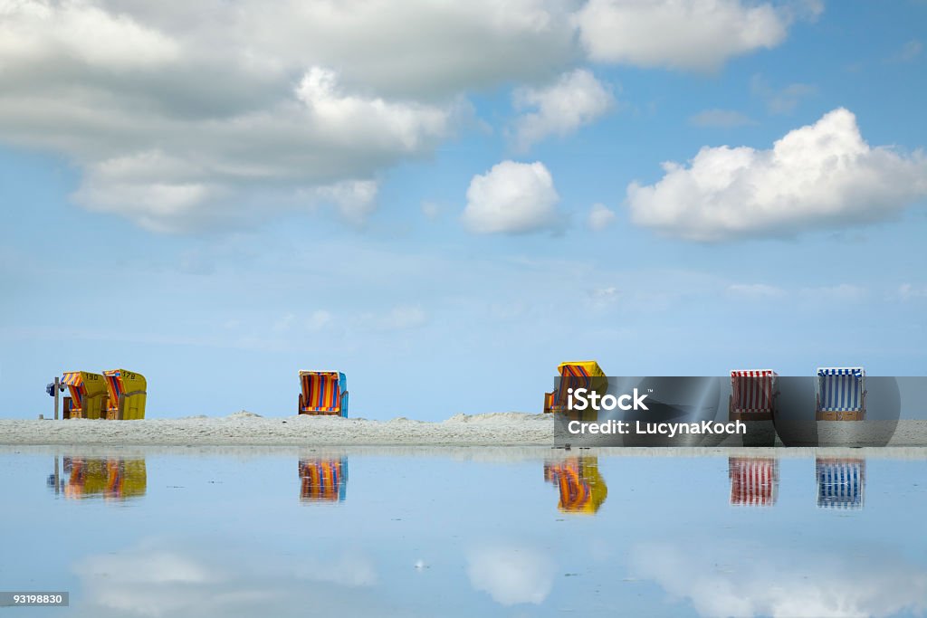 Multi colored Strandkörbe, Norddorf Strand - Lizenzfrei Deutsche Nordseeregion Stock-Foto