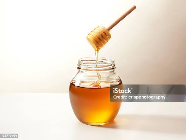 Honey Pot Stockfoto und mehr Bilder von Bär - Bär, Honig, Bestäubung