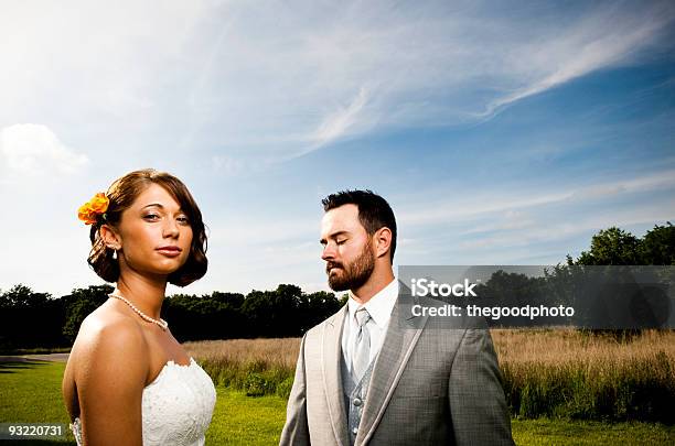 Homem E Mulher Em Roupas Formais - Fotografias de stock e mais imagens de 20-29 Anos - 20-29 Anos, Adulto, Alegria