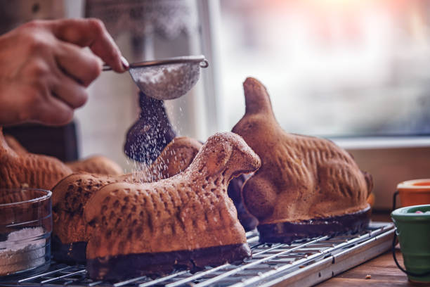 Vorbereitung Ostern Lamm Kuchen in der heimischen Küche