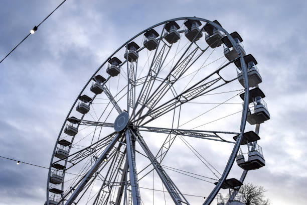 parco divertimenti e mercato di winterville - ferris wheel wheel oktoberfest carnival foto e immagini stock