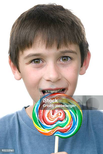 Junge Und Seine Candy Pin Rad Sucker Stockfoto und mehr Bilder von Bunt - Farbton - Bunt - Farbton, Ein Junge allein, Eine Person