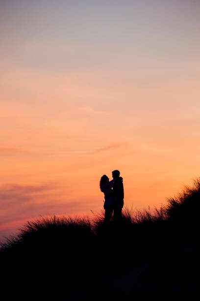 istock Silhouette of a Couple 932362006