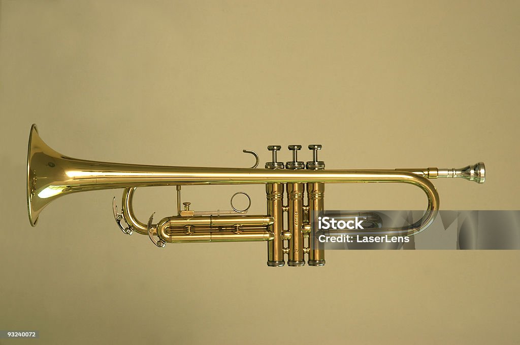 Trumpet profil 2 - Zbiór zdjęć royalty-free (Instrument muzyczny)