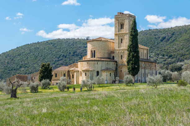 istock The benedictine abbey of Sant'Antimo 932405142
