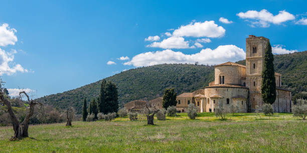 istock The benedictine abbey of Sant'Antimo 932405246