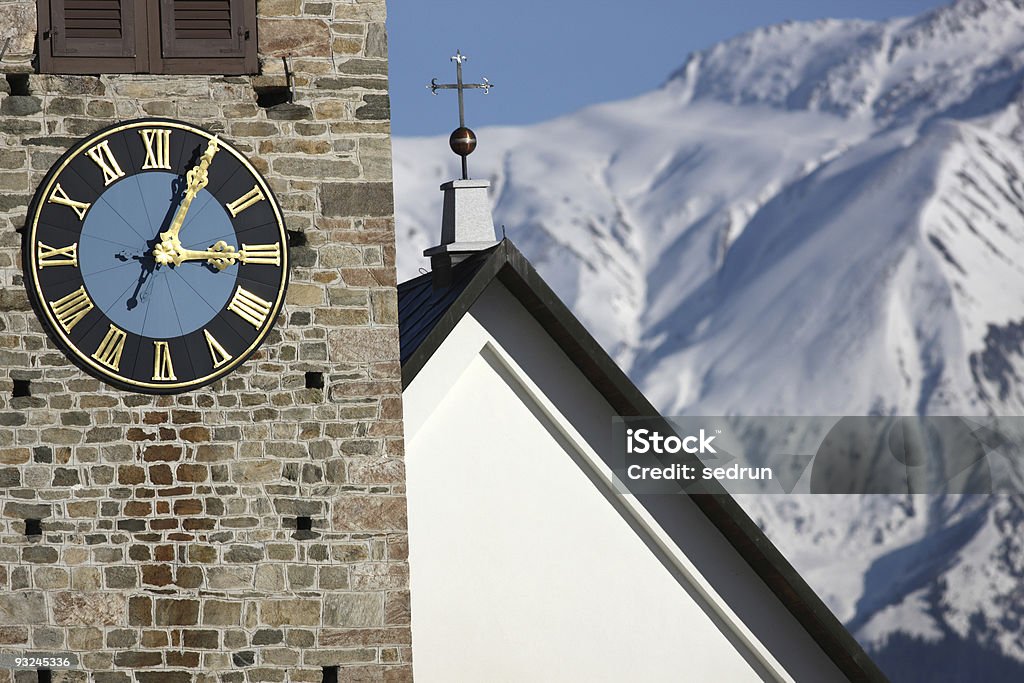 Часы на церковь, Башня - Стоковые фото Архитектура роялти-фри