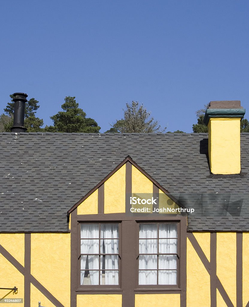 黄色のハウス - カラー画像のロイヤリティフリーストックフォト