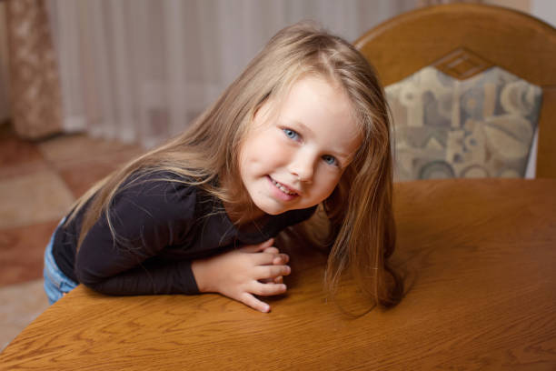 ritratto della bambina bella - beauyiful foto e immagini stock