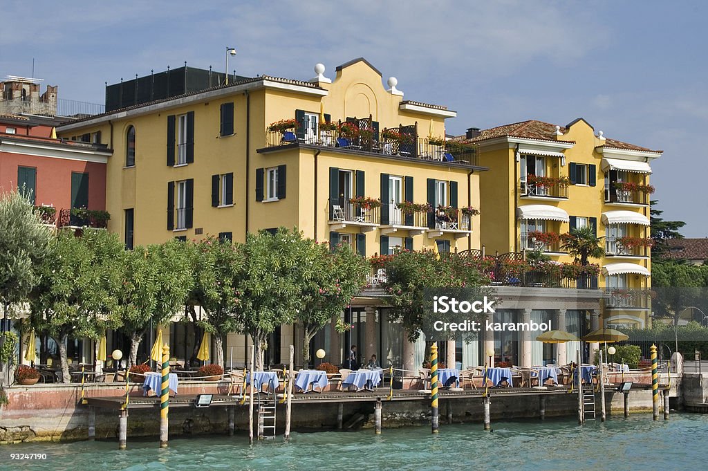 Garda lakeside, Sirmione, Itália - Royalty-free Amarelo Foto de stock