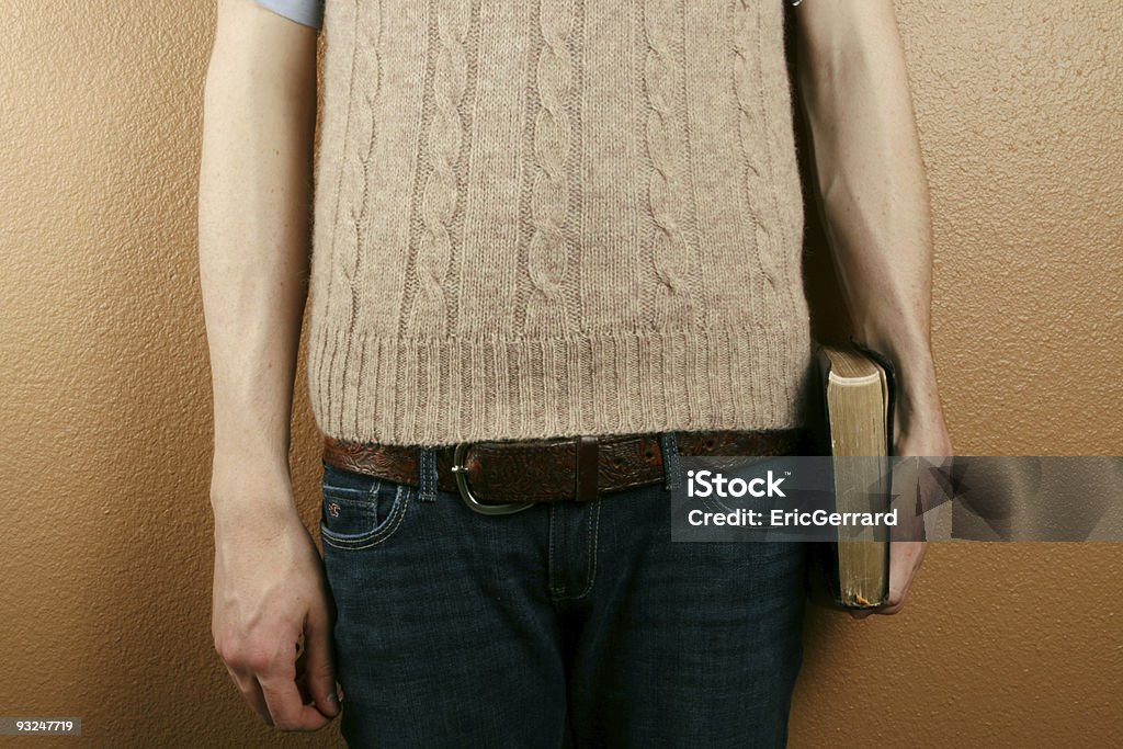 Young Man Holding Biblia - Foto de stock de Adulto libre de derechos