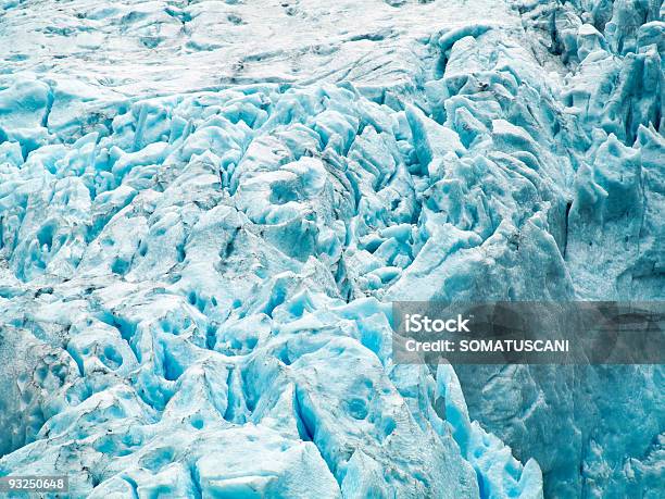 Foto de Geleira De Briksdal e mais fotos de stock de Azul - Azul, Beleza natural - Natureza, Clima