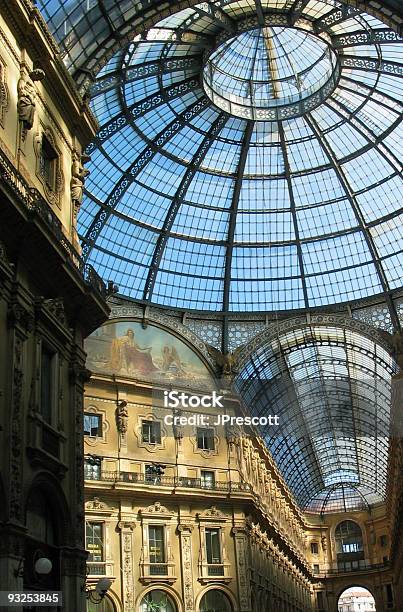 Galleria - zdjęcia stockowe i więcej obrazów Antyczny - Antyczny, Architektura, Biznes