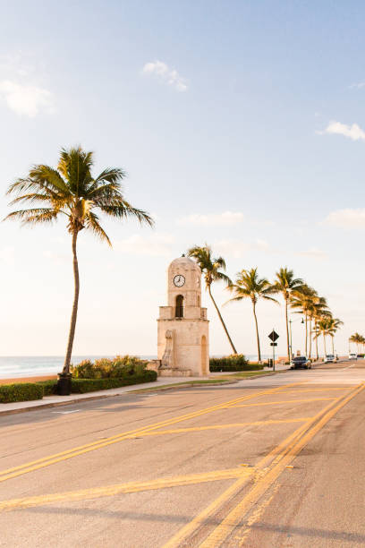 istock Worth Avenue Palm Beach 932563118