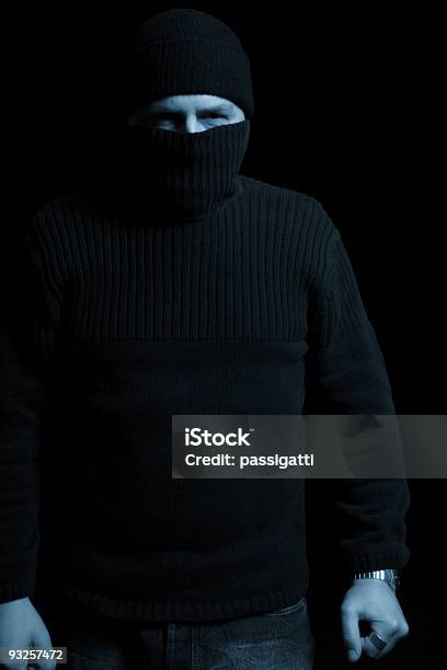 Versteckte Attacker Stockfoto und mehr Bilder von Bankräuber - Bankräuber, Aggression, Angst