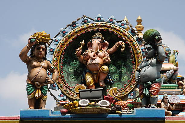 escultura no templo ganesh em chennai - ganesha animal asia chennai - fotografias e filmes do acervo