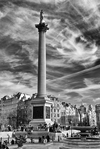 Black and white image of memorial column at Trifalgar Square in London