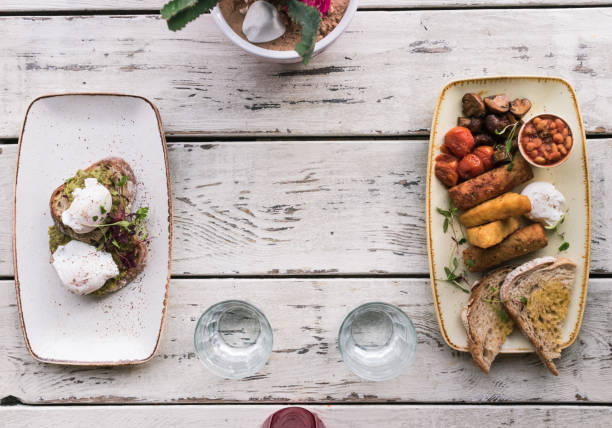 istock Cooked breakfast vegetarian options at trendy hipster restaurant high end 932623884