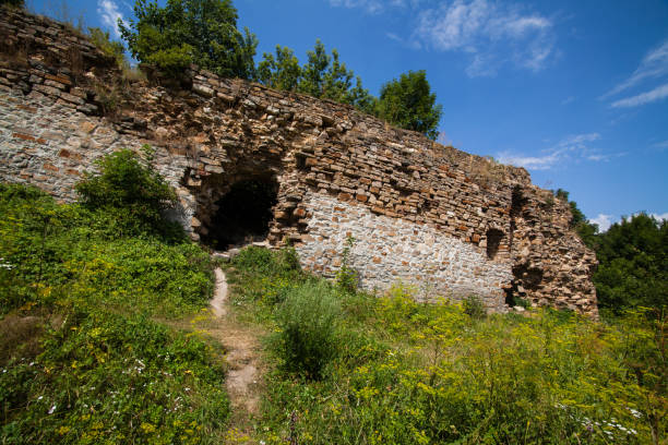 istock The ruins of an ancient castle 932652672
