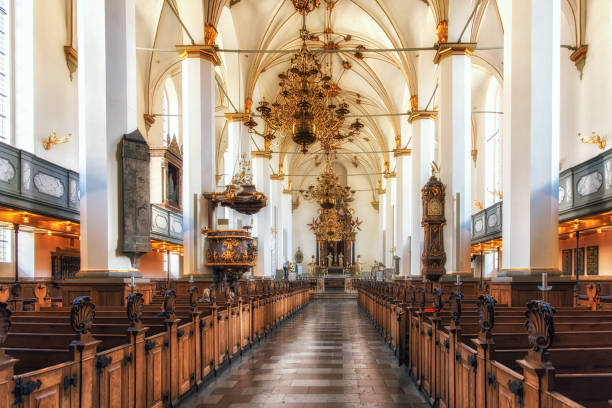 trinitatis kirke (church), copenhagen - denmark danish culture copenhagen sculpture - fotografias e filmes do acervo