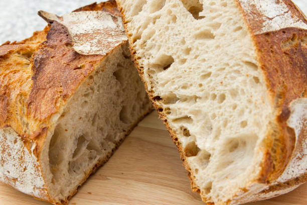 istock Fresh French bread tourte 932680316