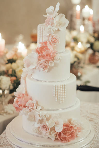 wedding cake - wedding cake wedding reception bouquet wedding imagens e fotografias de stock