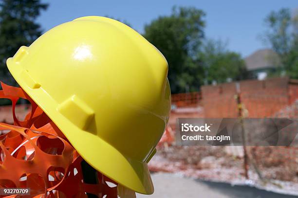 Schutzhelm Stockfoto und mehr Bilder von Arbeit und Beschäftigung - Arbeit und Beschäftigung, Arbeiten, Arbeiter