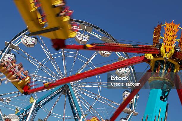 Luna Park Giostre - Fotografie stock e altre immagini di Illinois - Illinois, Parco dei divertimenti ambulante, Divertirsi