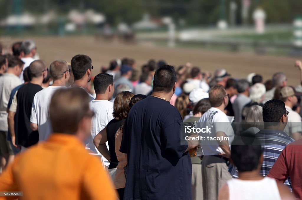 Grandes multitud - Foto de stock de Carreras de caballos libre de derechos