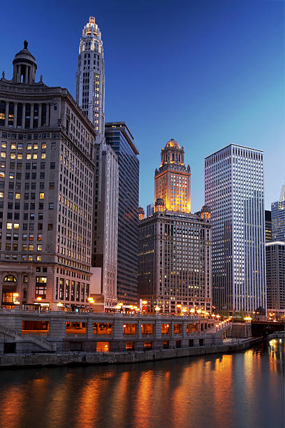 istock Chicago river illuminated by city lights in late afternoon 93272134