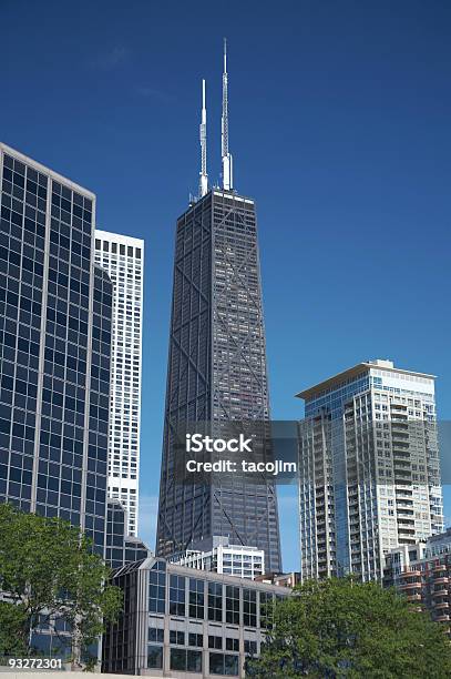 De Chicago Foto de stock y más banco de imágenes de Edificio Hancock - Chicago - Edificio Hancock - Chicago, Aire libre, Alto - Descripción física
