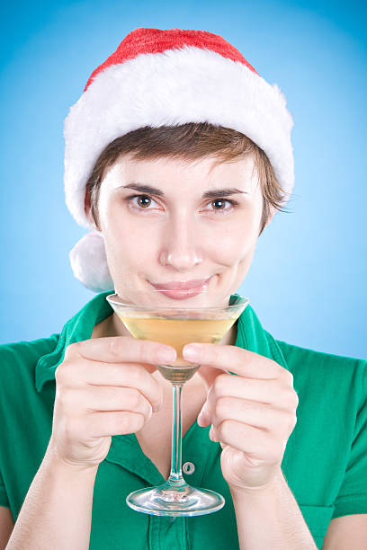 christmas martini - martini cocktail christmas blue zdjęcia i obrazy z banku zdjęć