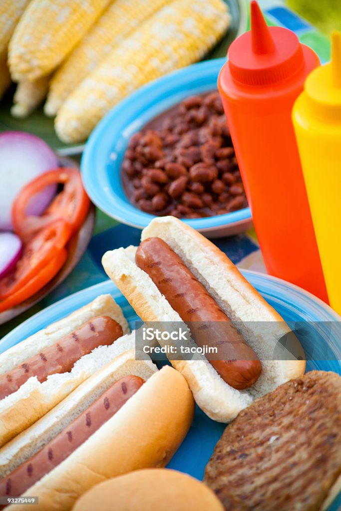 Summer Picnic alimentos - Foto de stock de Aderezo libre de derechos