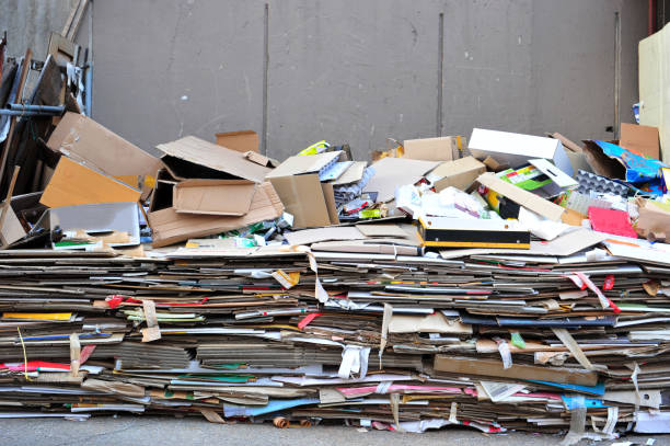 i rifiuti di riciclaggio di un appartamento in corea. - recycling paper garbage recycling center foto e immagini stock