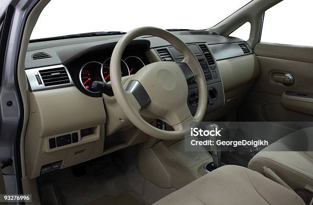 Interno Di Unauto Pannello Anteriore - Fotografie stock e altre immagini di Interno di veicolo - Interno di veicolo, Sportello d'auto, Airbag