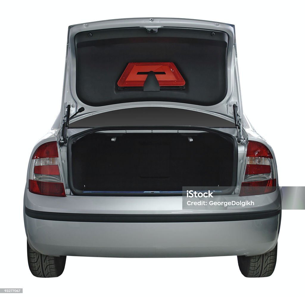 Vista posteriore di un'auto con un generico di apertura vano bagagli - Foto stock royalty-free di Bagagliaio