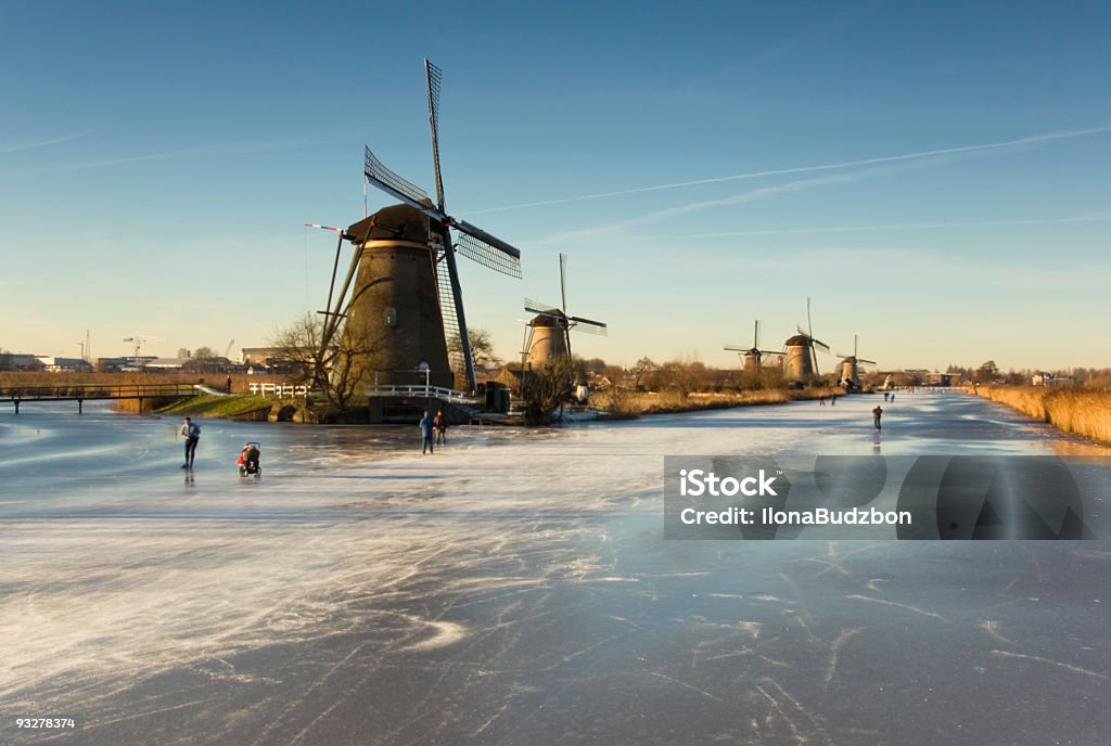 Niederländische Winter in Kinderdijk - Lizenzfrei Eiskunstlauf Stock-Foto