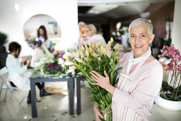 Flower workshop helps you thriving flower business.