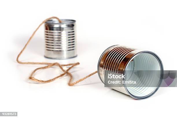 Può Telefono - Fotografie stock e altre immagini di Telefono di latta - Telefono di latta, Barattolo di alluminio, Spago - Oggetto creato dall'uomo